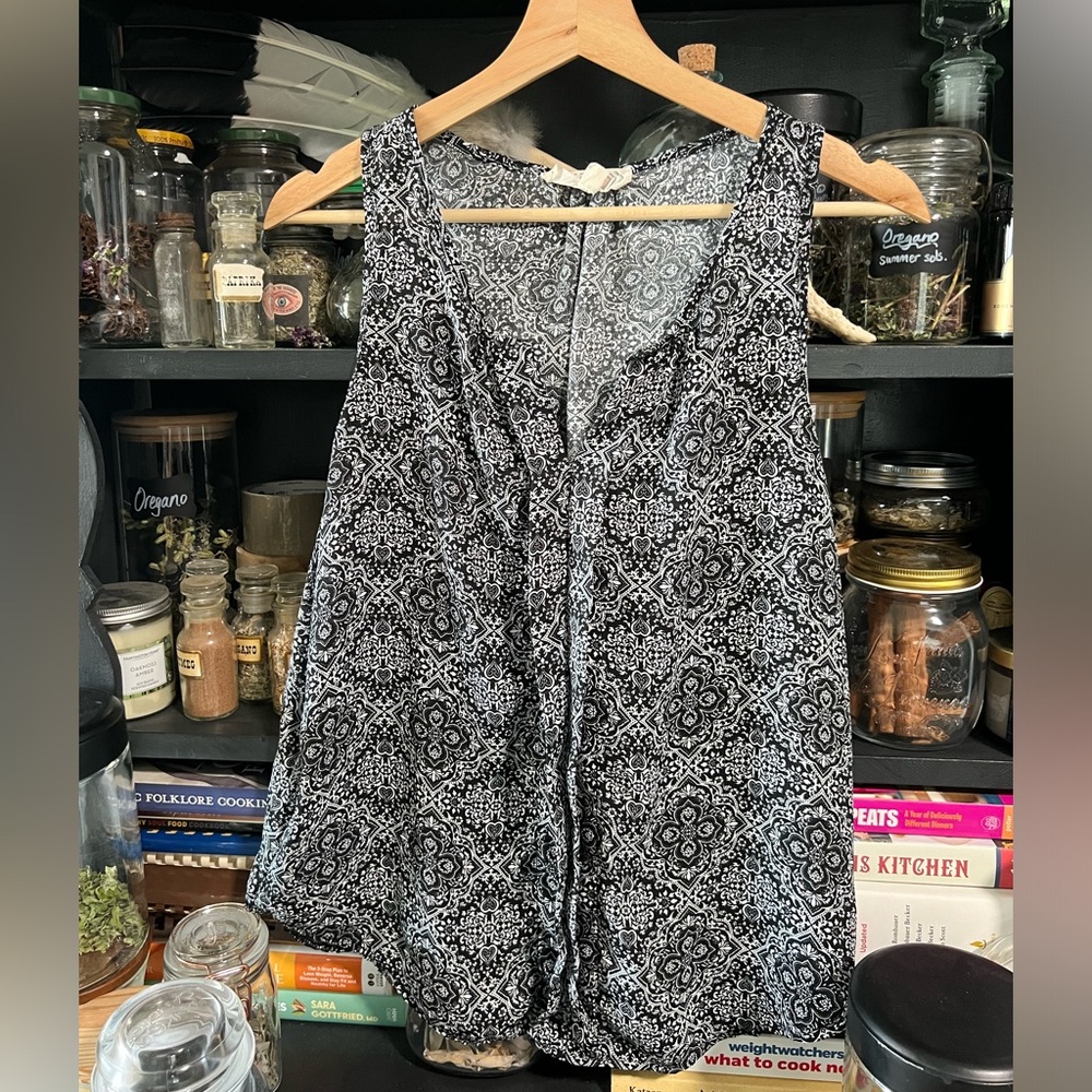 Pink Rose Sleeveless Black & White Damask Print Top